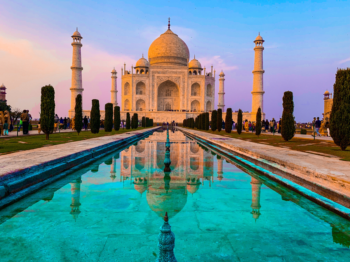 the taj mahal in india